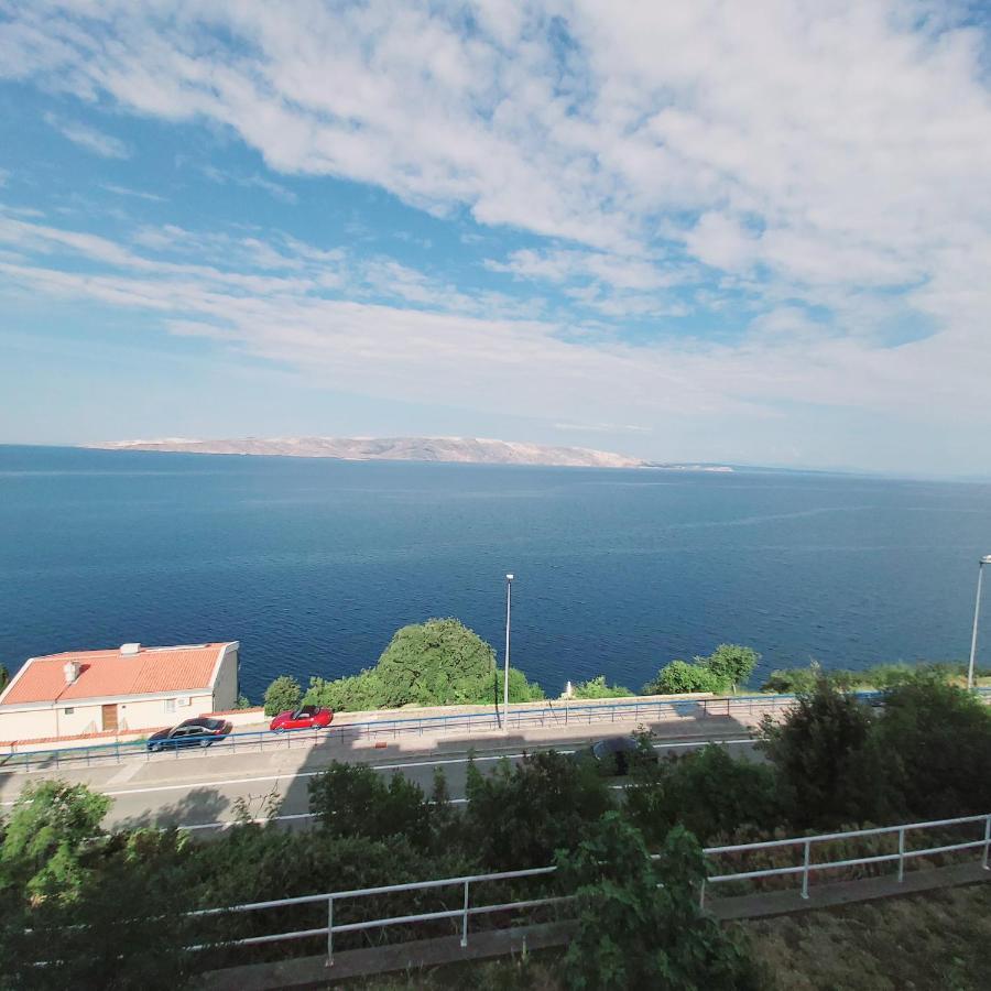 Appartement SUZANA Beautiful balcony sea view à Senj  Extérieur photo
