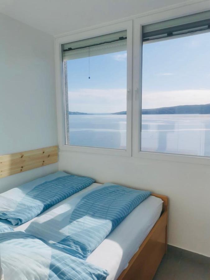 Appartement SUZANA Beautiful balcony sea view à Senj  Extérieur photo